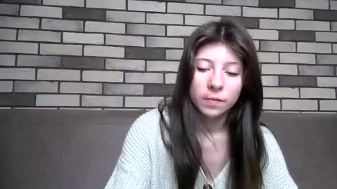 Snapshot of girl_cute007 chatting on 05/25/26, 10:49 girl_cute007 online show from 05/25/26, 10:49