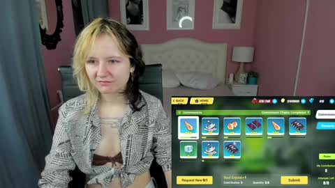 girl_next_doorr online show from 01/07/25, 12:52