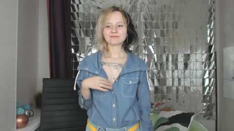 girl_next_doorr online show from 01/22/25, 06:10