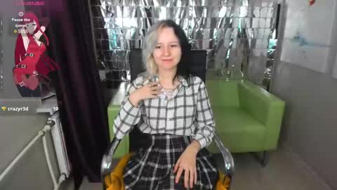 girl_next_doorr online show from 03/08/25, 12:09