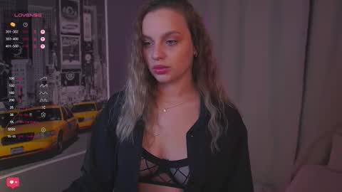 Kate online show from 10/29/25, 07:37