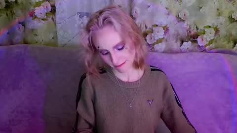 Snapshot of girlfriend_night chatting on 02/28/25, 02:53 Seniya online show from 02/28/25, 02:53