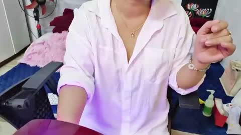 girlhanoi online show from 11/14/25, 03:05