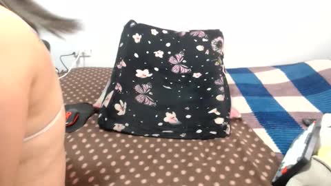 Snapshot of girlhornyxx chatting on 05/21/26, 07:32 samanta online show from 05/21/26, 07:32