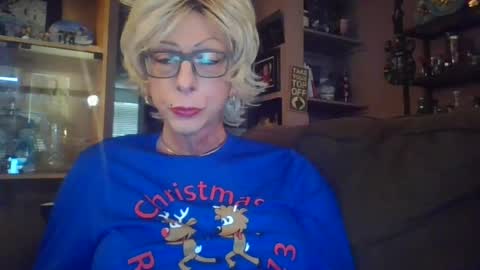 Snapshot of girlinrock chatting on 05/07/26, 01:55 Girlinrock online show from 05/07/26, 01:55