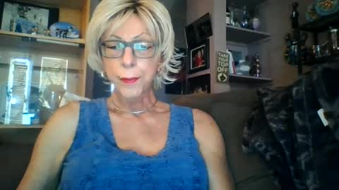 Snapshot of girlinrock chatting on 06/29/26, 01:01 Girlinrock online show from 06/29/26, 01:01