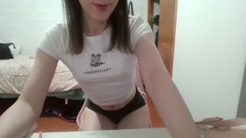 girllytrans online show from 11/17/25, 04:18