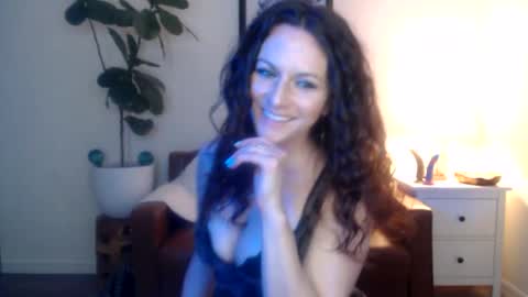 Snapshot of girlnexxxdoor chatting on 03/29/26, 02:55 Girlnexxxdoor online show from 03/29/26, 02:55