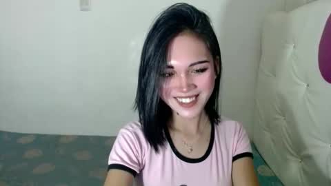 Divine online show from 11/04/25, 06:01