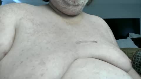 Snapshot of girthmason chatting on 12/05/24, 03:06 Girth online show from 12/05/24, 03:06