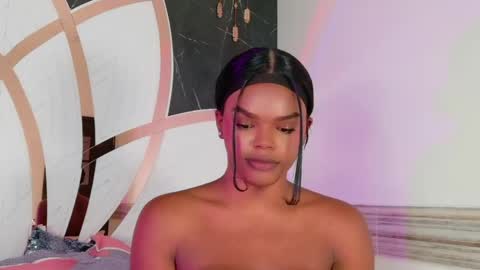 gisela_valencia online show from 04/26/26, 06:05