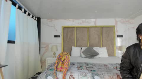     online show from 11/16/25, 11:27