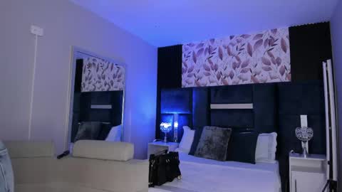     online show from 03/23/26, 10:52