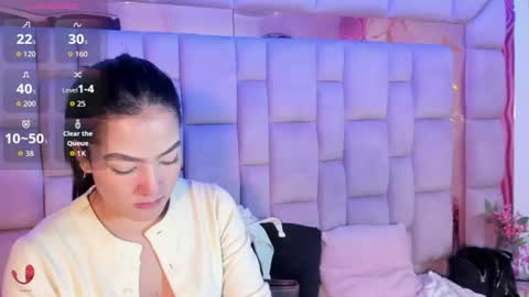 Snapshot of gisell_squirt chatting on 07/17/26, 01:18 gisell_squirt online show from 07/17/26, 01:18
