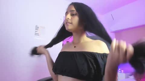 GISELLE ROLDAN online show from 03/05/26, 04:08