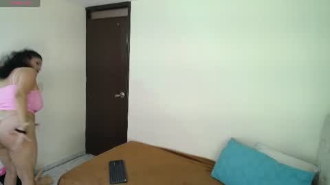 Snapshot of gisellecarter_ chatting on 06/10/26, 02:49 Giselle online show from 06/10/26, 02:49