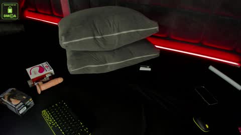 Giselle online show from 12/13/24, 10:41