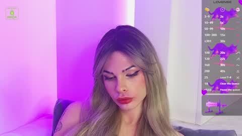 Giselle online show from 01/11/25, 07:49