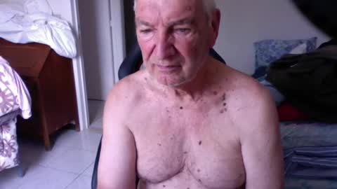 Snapshot of gisse1952m chatting on 05/30/26, 11:18 gisse1952m online show from 05/30/26, 11:18