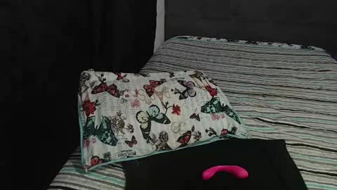 gisel online show from 11/30/25, 05:00