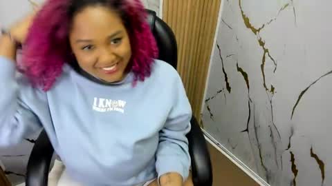 Snapshot of gisselle_hh chatting on 05/23/26, 02:54 Gisselle online show from 05/23/26, 02:54