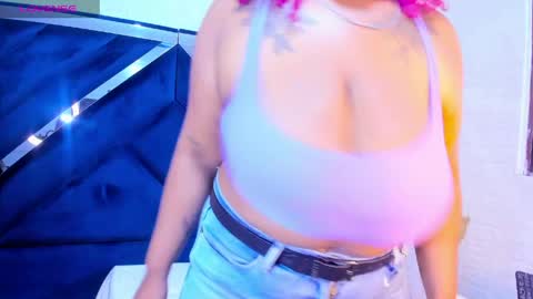 Snapshot of gisselle_hh chatting on 05/26/26, 05:31 Gisselle online show from 05/26/26, 05:31