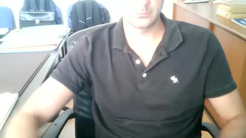 giuseppevai1 online show from 09/16/25, 11:11