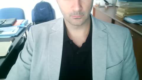 giuseppevai1 online show from 05/19/26, 08:42