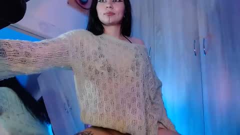 Snapshot of give_me_orgasms chatting on 09/17/25, 06:48 Nice to meet you my name is Heyli online show from 09/17/25, 06:48