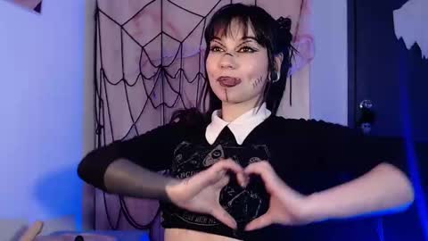 Snapshot of give_me_orgasms chatting on 10/31/25, 06:20 Nice to meet you my name is Heyli online show from 10/31/25, 06:20