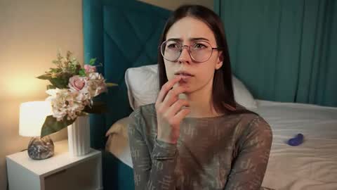 Agness online show from 02/08/26, 02:09