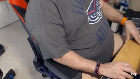 Snapshot of gizmo706 chatting on 02/05/26, 04:33 gizmo706 online show from 02/05/26, 04:33