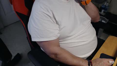 Snapshot of gizmo706 chatting on 02/18/26, 06:37 gizmo706 online show from 02/18/26, 06:37