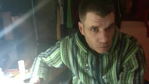 Snapshot of gizmomaster chatting on 06/10/26, 07:02 dutch rave guy c2c dutch online show from 06/10/26, 07:02