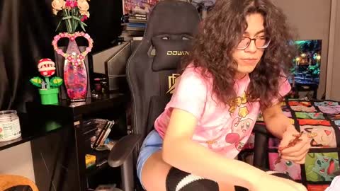 glaceon9 online show from 02/17/25, 11:53