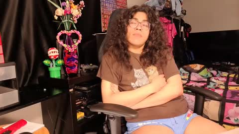 glaceon9 online show from 02/20/25, 11:43