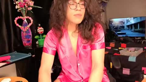 glaceon9 online show from 03/07/25, 11:05