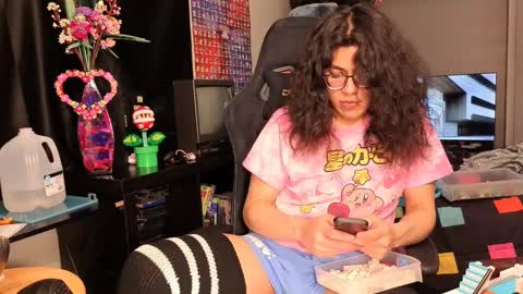 glaceon9 online show from 03/08/25, 08:35