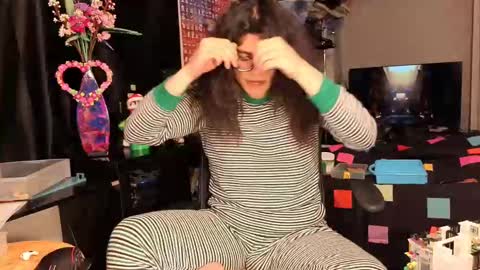 glaceon9 online show from 03/09/25, 10:08