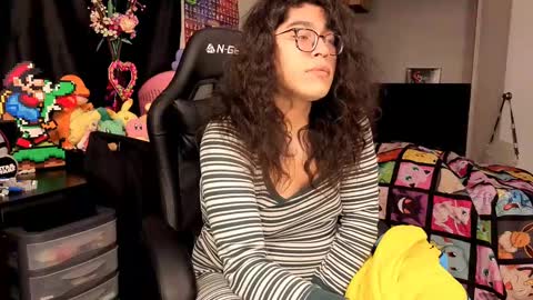 glaceon9 online show from 09/28/25, 05:57