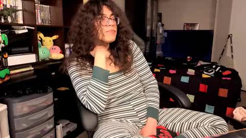 glaceon9 online show from 11/07/25, 01:27