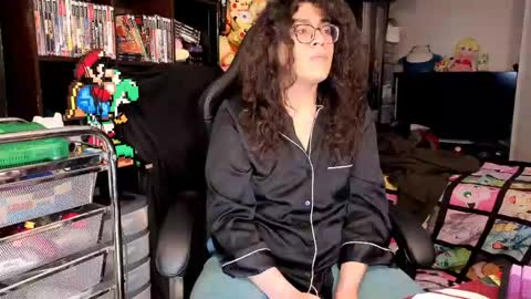 glaceon9 online show from 04/18/26, 06:34