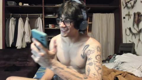 edward online show from 12/22/24, 02:49