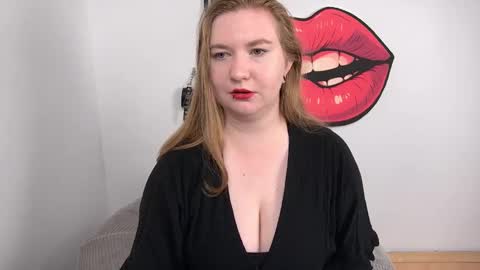 Nikki online show from 09/15/25, 10:15