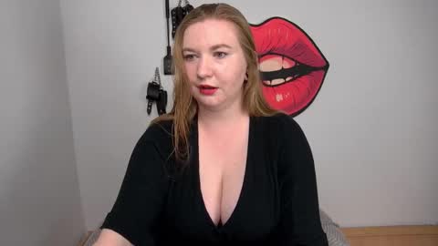 Nikki online show from 10/18/25, 03:57
