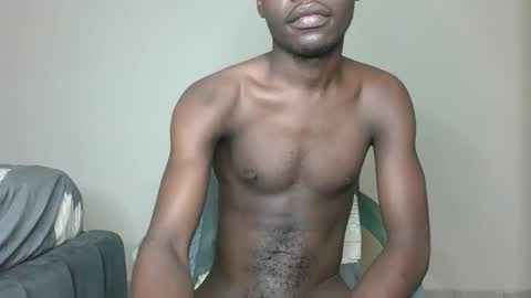 Snapshot of glane_ chatting on 02/26/25, 04:47 James online show from 02/26/25, 04:47