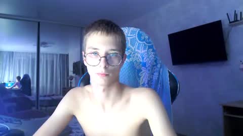 Snapshot of glasses_cat chatting on 07/24/26, 10:52 Eugene and Damian online show from 07/24/26, 10:52