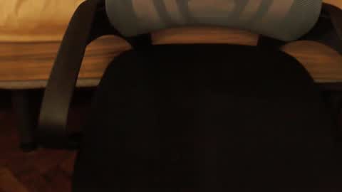 Snapshot of glebryba chatting on 10/06/25, 04:15 glebryba online show from 10/06/25, 04:15