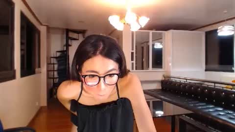 gleiahong online show from 10/21/25, 04:51