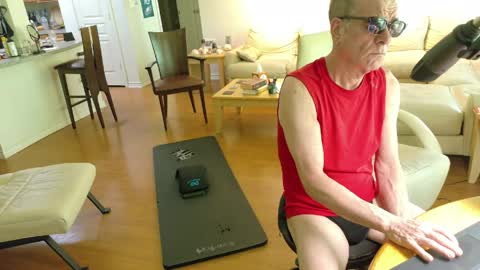 Snapshot of glennbootycam chatting on 05/04/26, 06:37 glennbitch online show from 05/04/26, 06:37